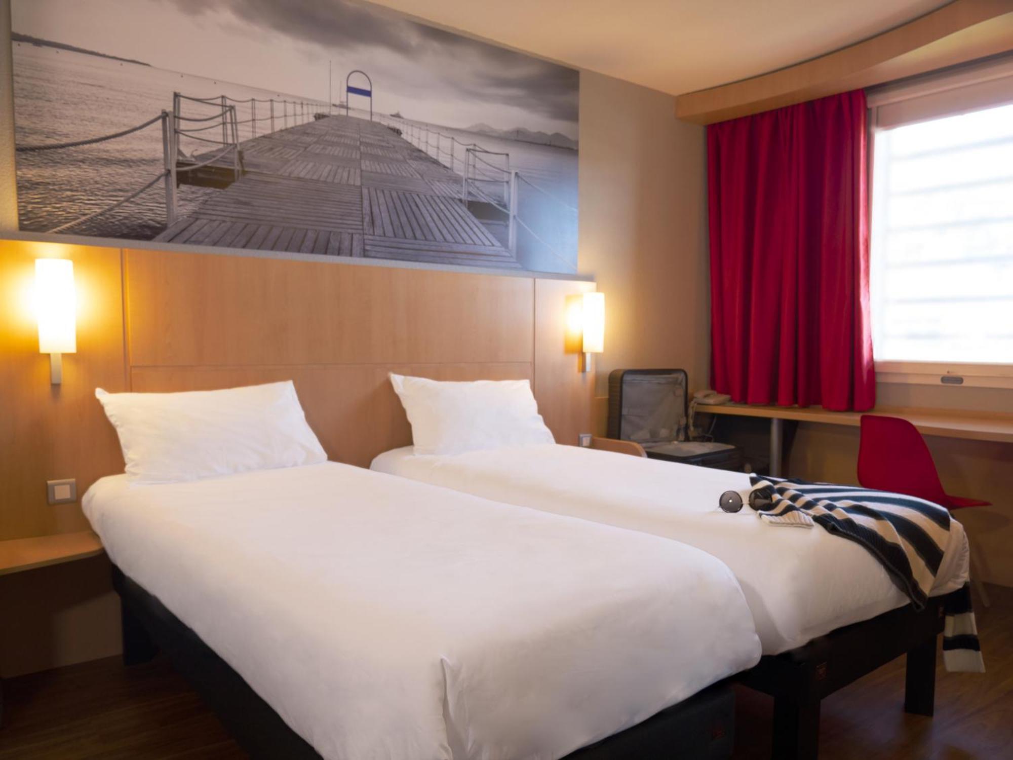 ไอบิส คานส์ ม็องเดอลิเยอ Hotel มองเดอลิเยอลานาปูล ภายนอก รูปภาพ